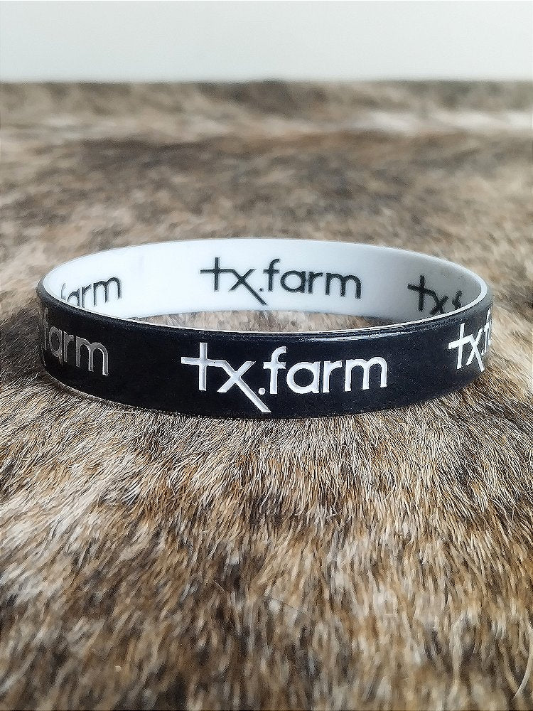 Pulseira Country Texas Farm Silicone Dupla Preto e Branco