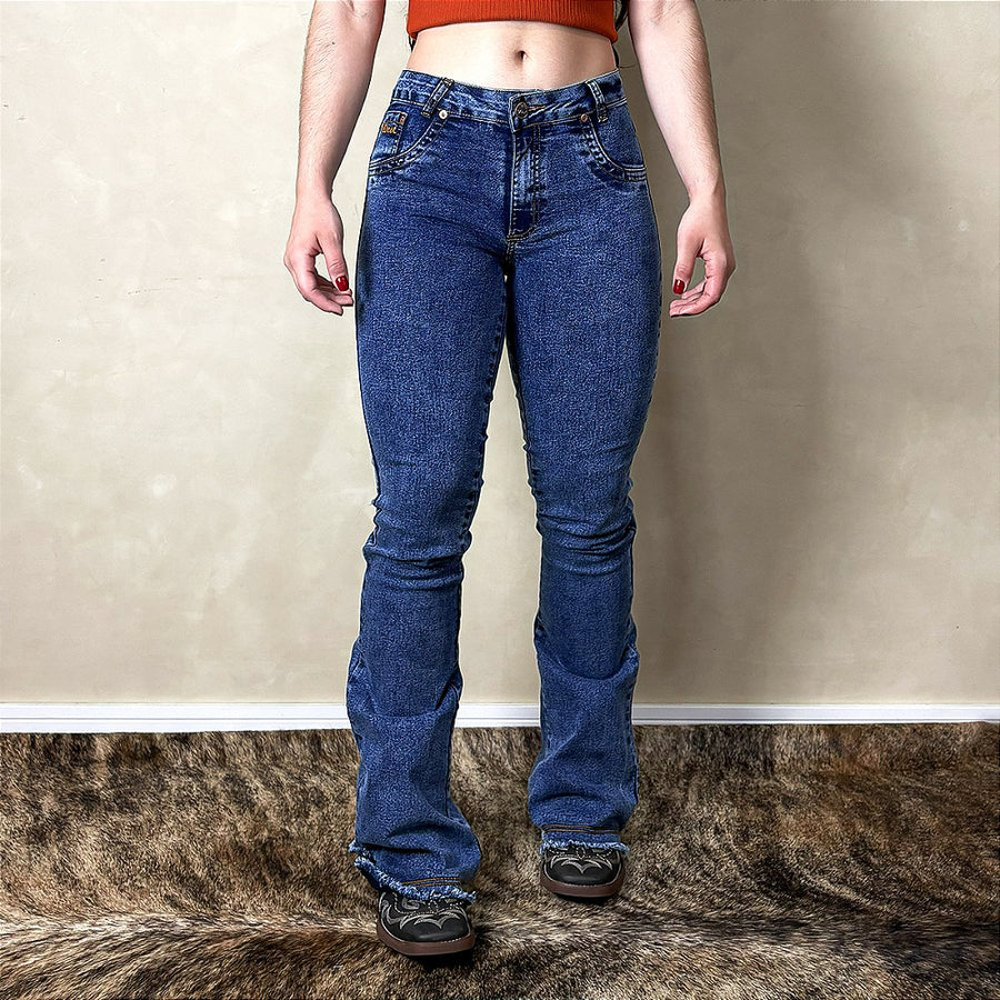 Calça Jeans Feminina Flare West Country Lisa Levanta Bumbum