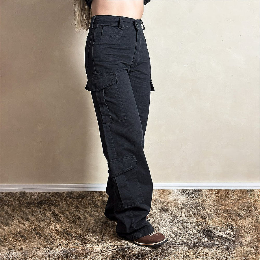 Calça Jeans Feminina Preta Cargo Eclipse Bolsos Laterais